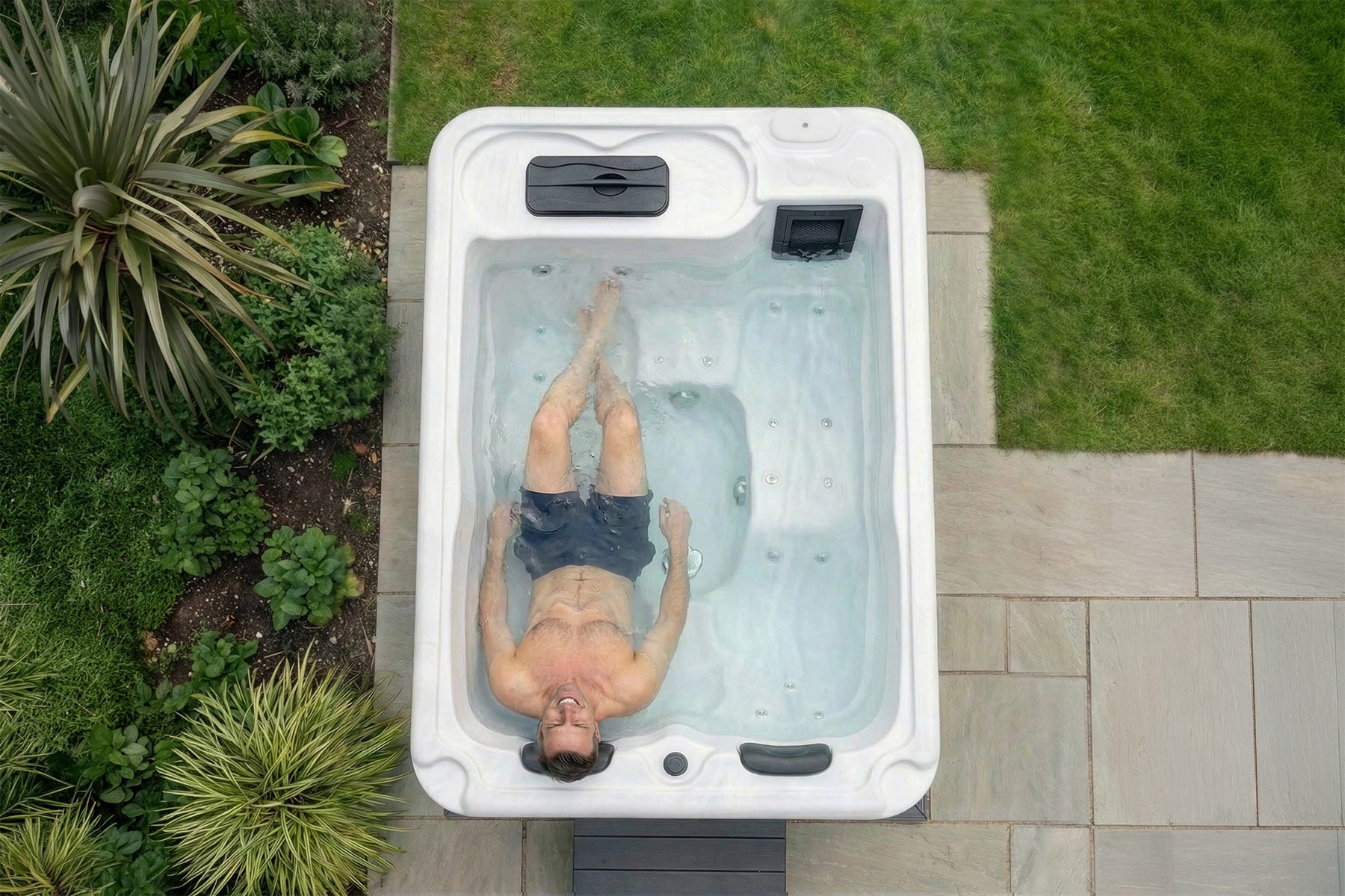 Monte Carlo HydroJet Pro™ 3 Person